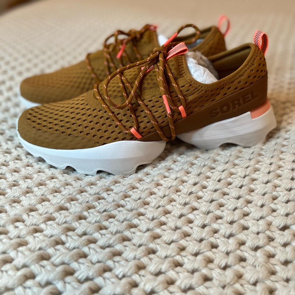 Sorel Kinetic Impact Laces Sneaker